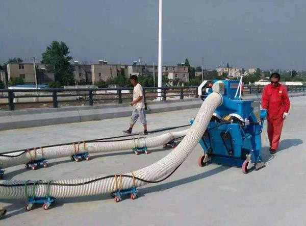 道路拋丸機(jī)施工現(xiàn)場